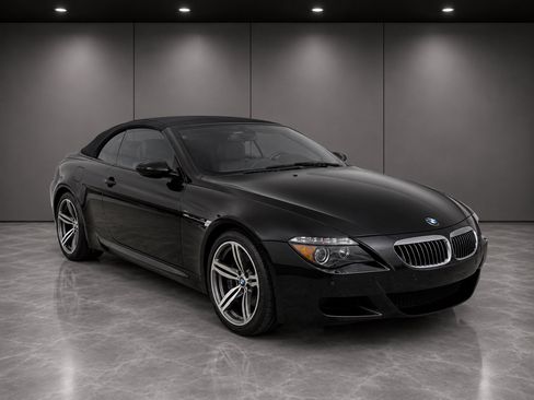 Used 2007 BMW M6 Convertible RWD image 1