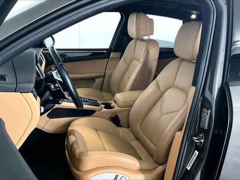 Used 2018 Porsche Macan S image 8