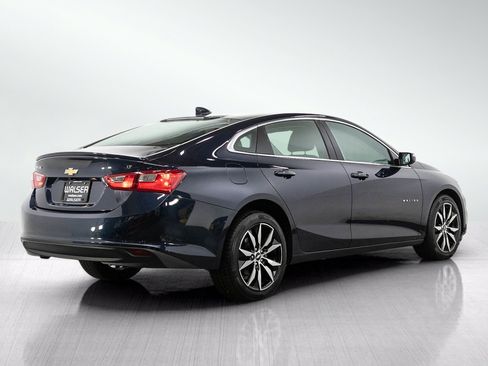 Used 2018 Chevrolet Malibu LT FWD image 5
