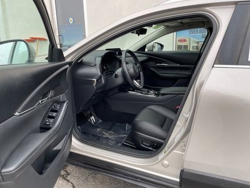 Used 2022 MAZDA CX-30 AWD 2.5 S w/ Preferred Package image 8