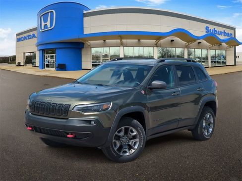 Used 2019 Jeep Cherokee Trailhawk w/ Cold Weather Group image 1