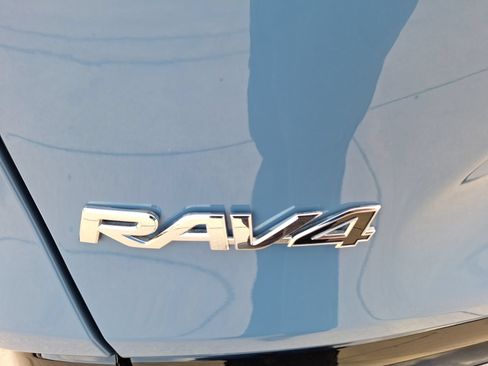Used 2024 Toyota RAV4 XSE AWD/4WD image 13