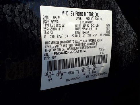 Used 2024 Ford Explorer XLT w/ Equipment Group 202A AWD/4WD image 22