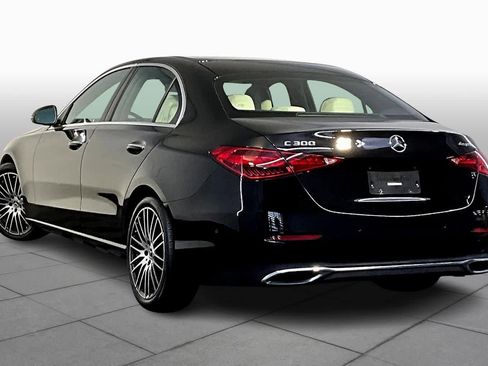 Used 2022 Mercedes-Benz C 300 4MATIC Sedan image 12