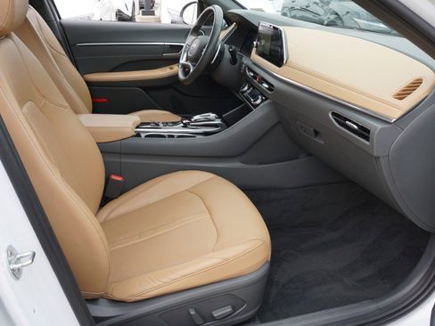 Used 2020 Hyundai Sonata Limited image 13