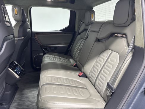 Used 2023 Rivian R1T Adventure image 21