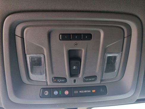 Used 2022 Chevrolet Silverado 2500 LTZ w/ LTZ Texas Edition RWD image 19