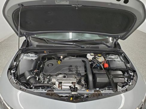 Used 2024 Chevrolet Malibu LT image 9