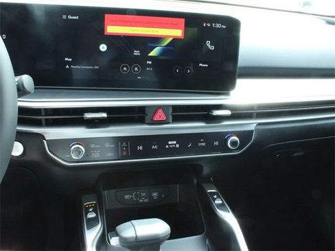 Used 2025 Kia Sorento S w/ Panoramic Sunroof Package FWD image 24