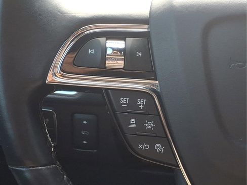 Certified 2024 Lincoln Navigator Reserve AWD/4WD image 13