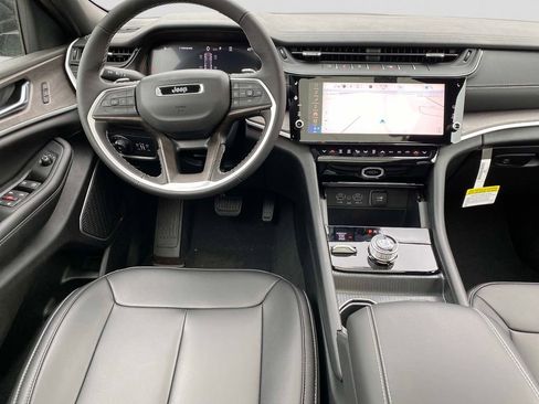 New 2026 Jeep Grand Cherokee Limited AWD/4WD image 9