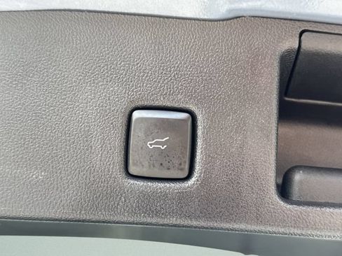 Used 2024 Ford Escape ST-Line w/ Tech Pack #1 FWD image 18