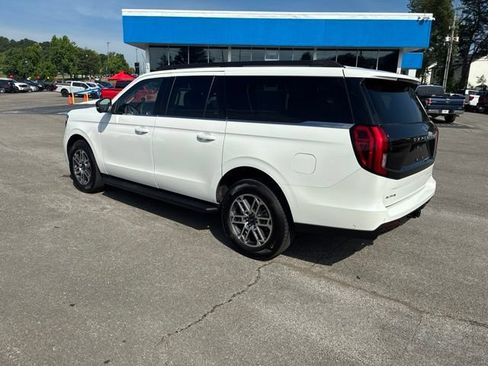 Used 2025 Ford Expedition Max Active RWD image 9