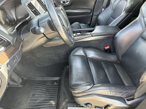 Used 2017 Volvo XC90 T6 Momentum w/ Vision Package AWD/4WD image 21