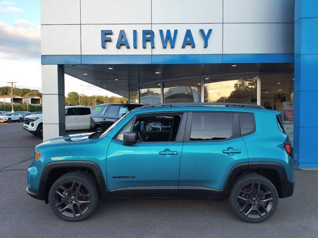 Used 2021 Jeep Renegade Latitude AWD/4WD image 1