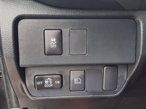 Used 2023 Toyota Tacoma SR5 RWD image 6