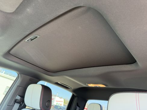 Used 2024 GMC Canyon AT4X image 13