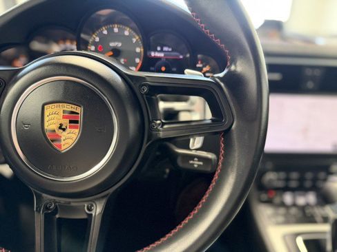 Used 2018 Porsche 911 GT3 RWD image 34