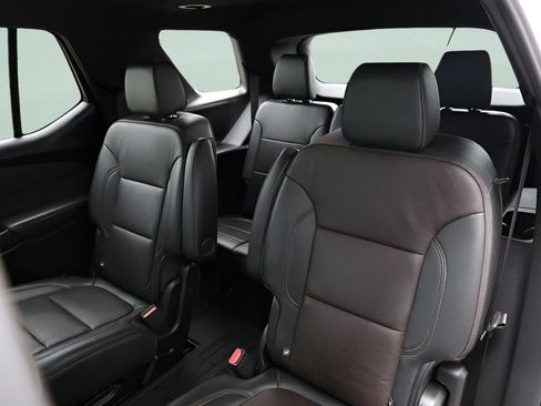 Used 2023 Chevrolet Traverse High Country w/ LPO, Floor Liner Package AWD/4WD image 21