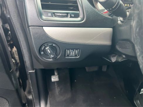 Used 2017 Dodge Grand Caravan GT image 28