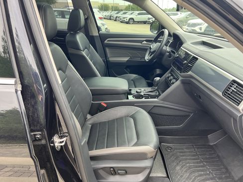 Used 2023 Volkswagen Atlas SEL Premium image 29