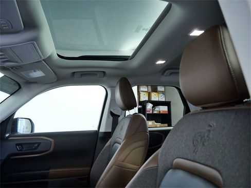 Certified 2023 Ford Bronco Sport Outer Banks w/ Tech Package image 18