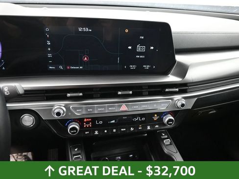 Used 2025 Kia Telluride S AWD/4WD image 37