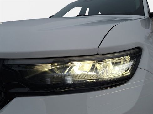 Certified 2024 Jeep Grand Cherokee Limited w/ Black Appearance Package image 30