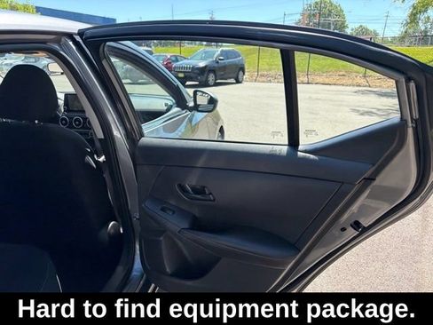 Used 2024 Nissan Sentra SV FWD image 23