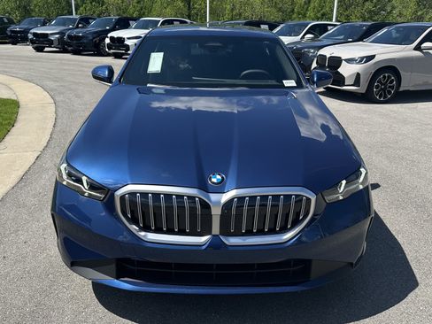 New 2026 BMW 530i xDrive w/ Premium Package AWD/4WD image 3