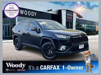 Used 2020 Toyota RAV4 LE w/ All Weather Liner Package AWD/4WD video 1