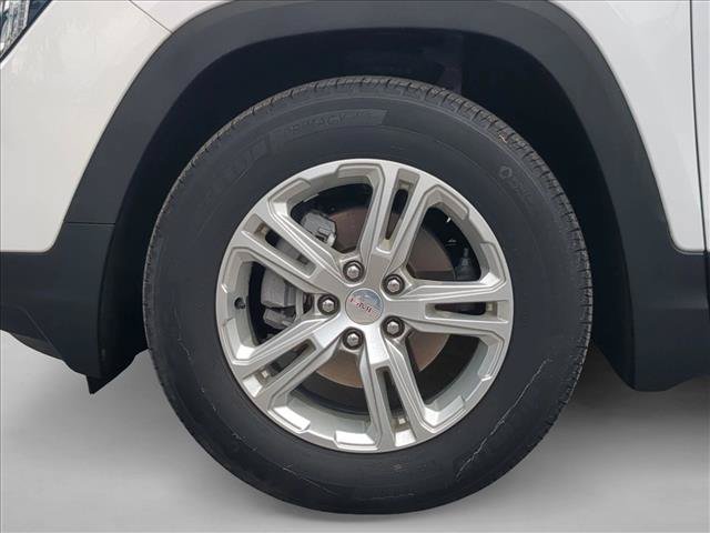 Used 2023 GMC Terrain SLE FWD image 23