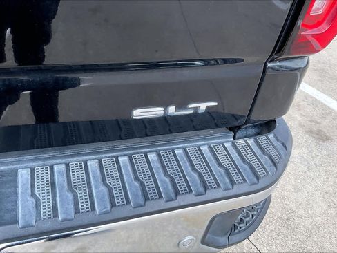 Used 2024 GMC Sierra 1500 SLT AWD/4WD image 10