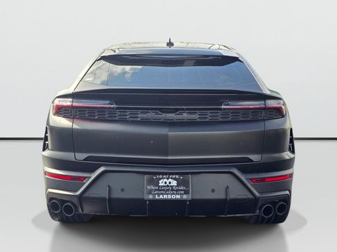 Used 2025 Lamborghini Urus SE AWD/4WD image 4