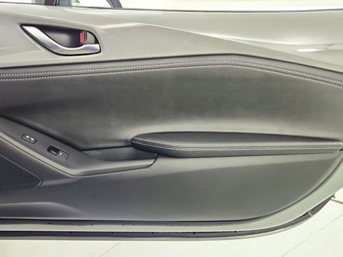 New 2026 MAZDA MX-5 Miata Club w/ Interior Package RWD image 29