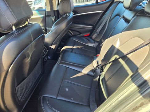 Used 2023 Genesis G70 2.0T image 52