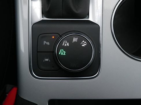 Used 2024 Chevrolet Blazer LT w/ Convenience Package AWD/4WD image 23