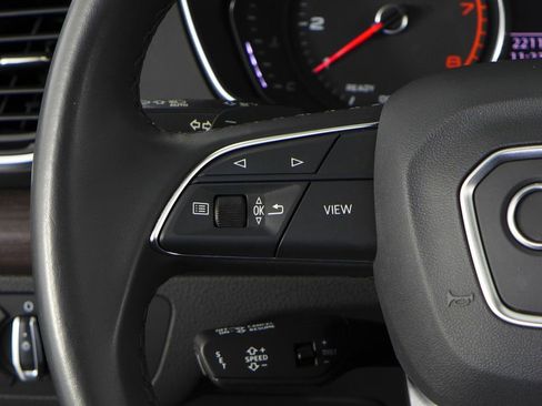 Used 2023 Audi Q5 2.0T Premium w/ Convenience Package image 30