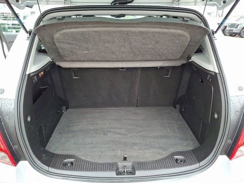 Used 2020 Chevrolet Trax LT w/ LT Convenience Package image 28