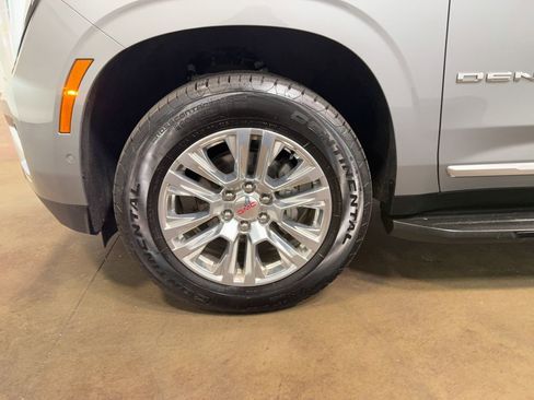 Used 2025 GMC Yukon XL Denali AWD/4WD image 85