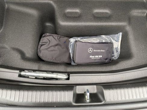 Used 2023 Mercedes-Benz C 300 4MATIC Sedan image 11