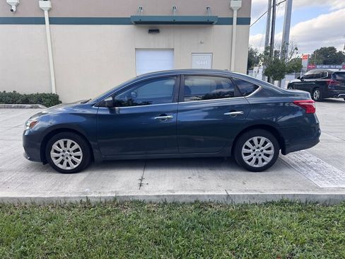 Used 2017 Nissan Sentra SV image 8
