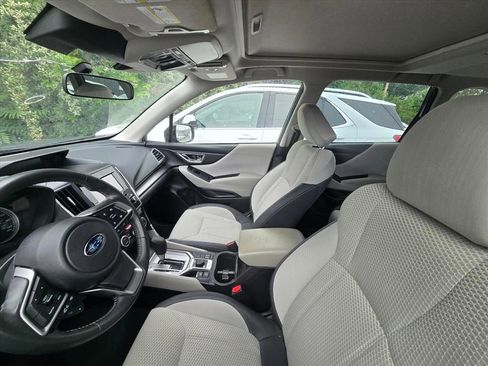 Used 2023 Subaru Forester Premium AWD/4WD image 4