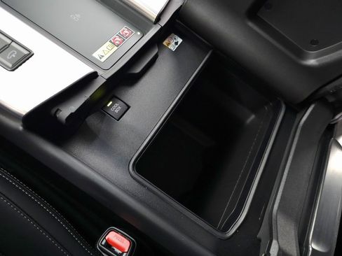 Used 2025 Lexus LX 700h F Sport image 37