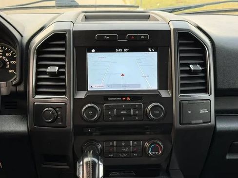 Used 2018 Ford F150 XLT w/ Equipment Group 302A Luxury AWD/4WD image 17