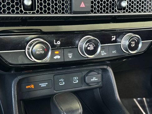 Used 2025 Honda Civic Sport image 17