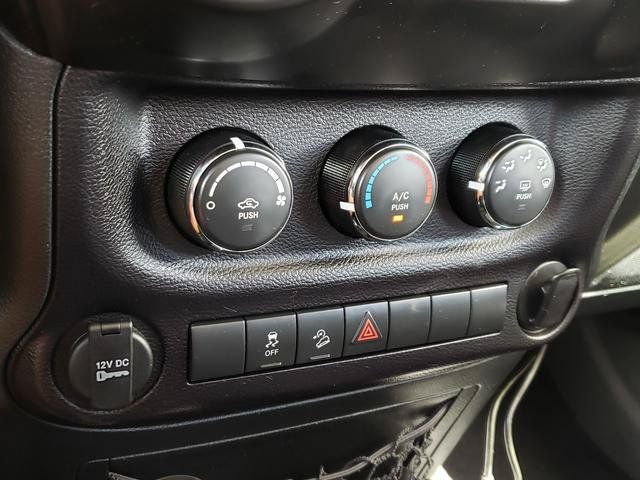Used 2016 Jeep Wrangler Sport AWD/4WD image 22