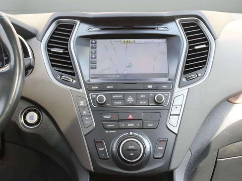 Used 2017 Hyundai Santa Fe Limited image 22