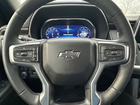 Used 2024 Chevrolet Suburban Z71 w/ Luxury Package image 41