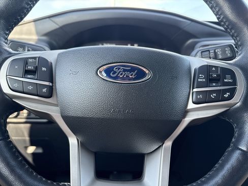 Certified 2022 Ford Explorer XLT w/ Equipment Group 202A AWD/4WD image 13